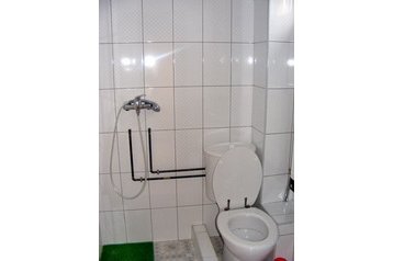 Rumunija Privát Ceraşu, Eksterjeras